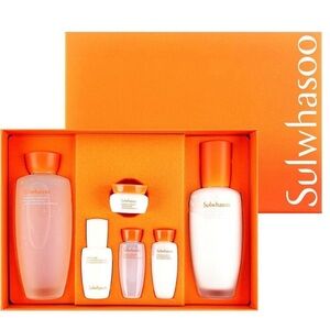 Sulwhasoo Radiance Skincare Set - Orange and White